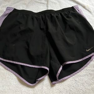 Nike women’s running shorts